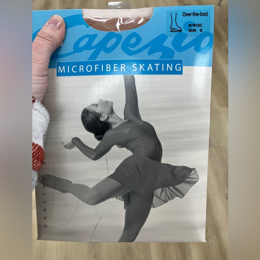 1812C capezio over the boot with no hooks skater tight suntan